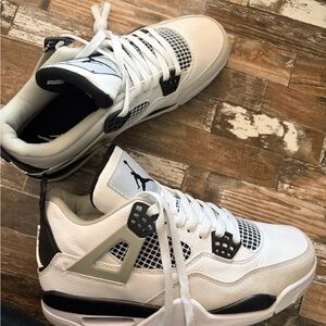 Jordan 4 Sneakers